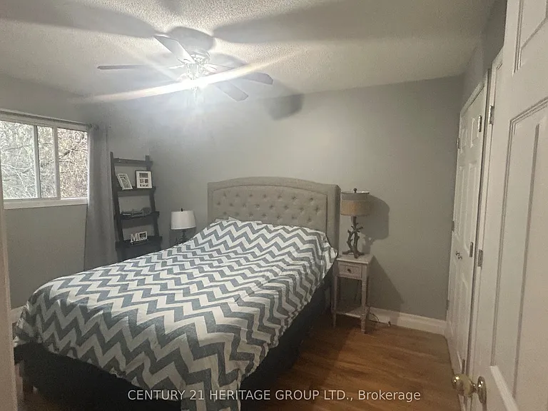 121 Heydon Ave — Photo 11