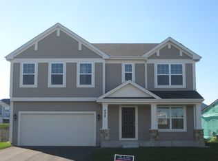 688 Dover St, Pingree Grove, IL 60140
