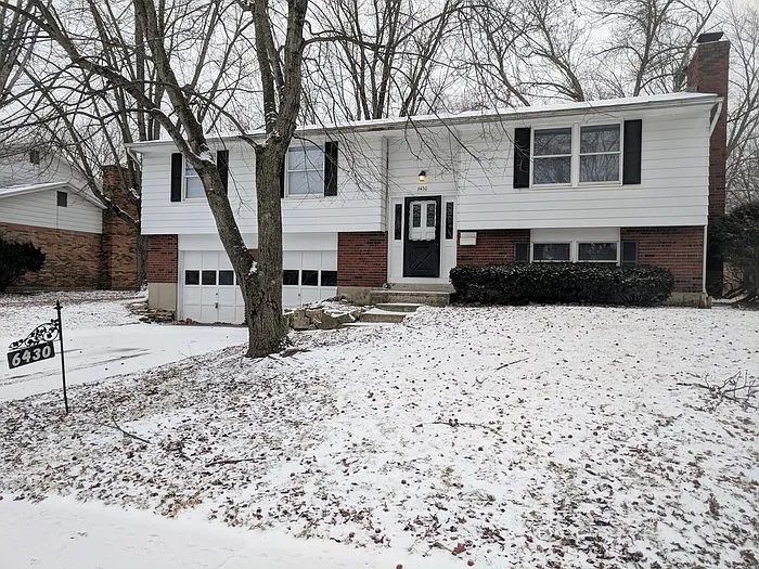 6430 Waywind Dr photo 1