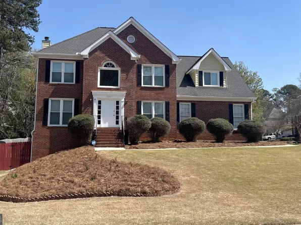930 Cedar Bluff Trl SW, Lilburn, GA 30047