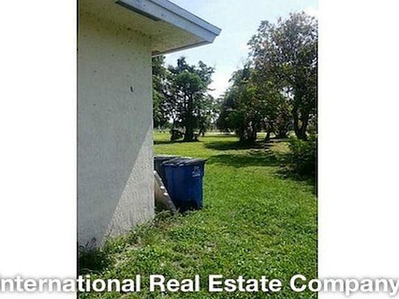 5th image of 404 NW 2nd Ave