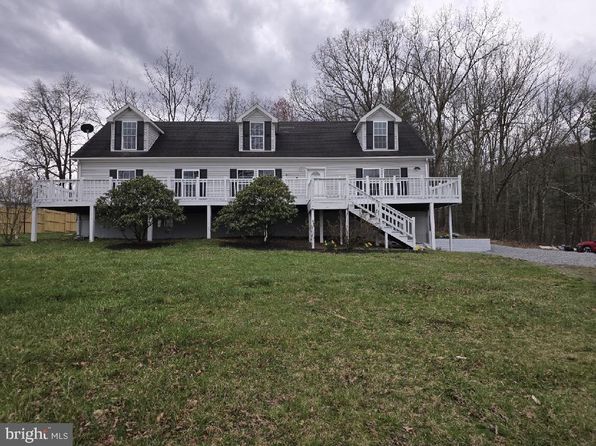 94 Moreland Ct, Paw Paw, WV 25434