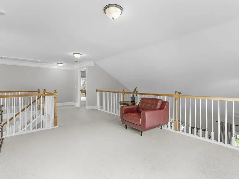 1313 Legendary Ln — Photo 29