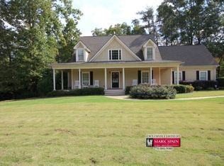 26 Deans Dr, Dawsonville, GA 30534