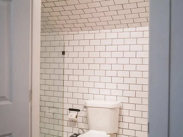 612 N Madison Ave — Photo 12
