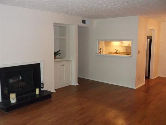 5th image of 1412 Summit North Dr NE