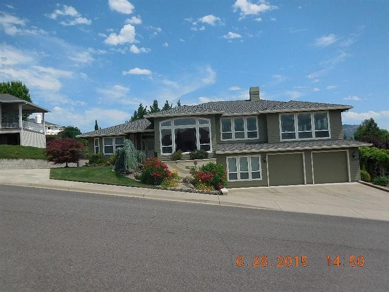 2nd image of 1570 Upland Pl