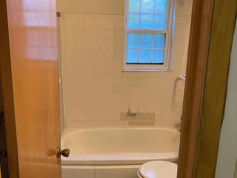 2095 Warrensville Center Rd #C8 — Photo 17