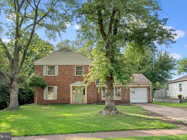 13622 Ellendale Dr, Chantilly, VA 20151