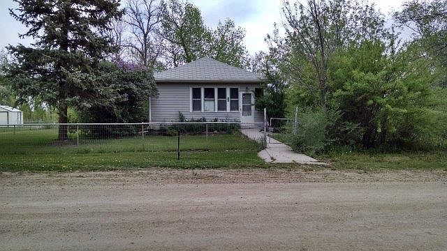 1st image of 434 3rd Ave N