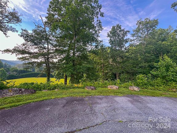 3rd image of 225-A Avirea Dr #5