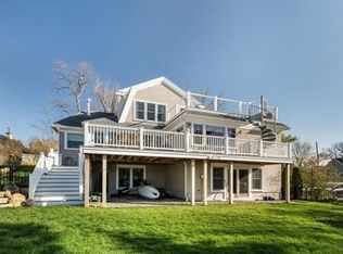 4 Old Farm Ln, Gloucester, MA 01930
