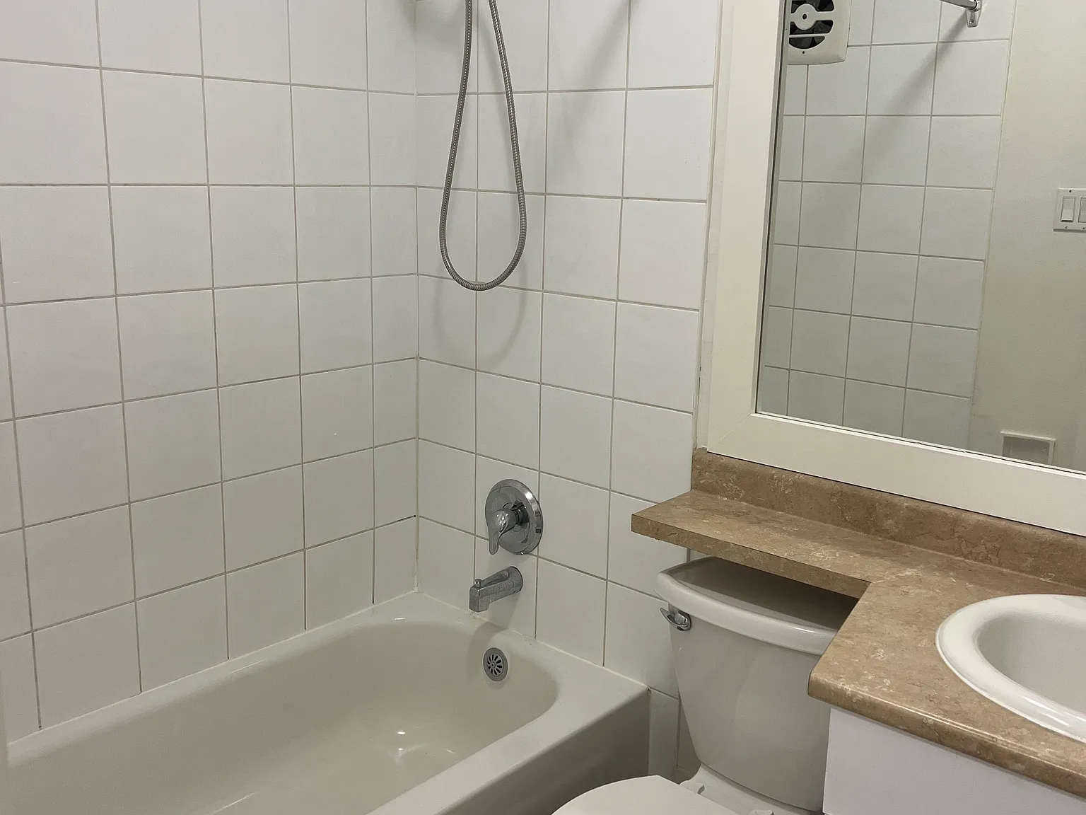 1 bed, 618 sqft, $1,900 — Photo 4