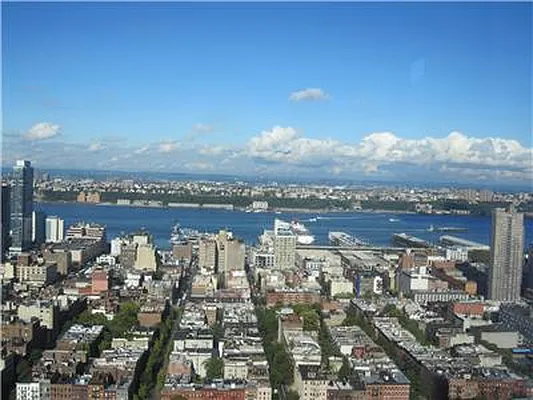 Rented by R New York | media 1