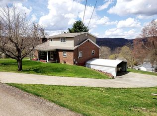 218 E 3rd St, East Brady, PA 16028