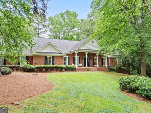 2156 Woodland Ct, Jonesboro, GA 30236