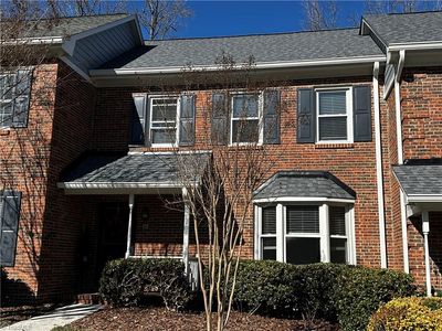 27 Park Village Ln Unit B, Greensboro, NC, 27455
