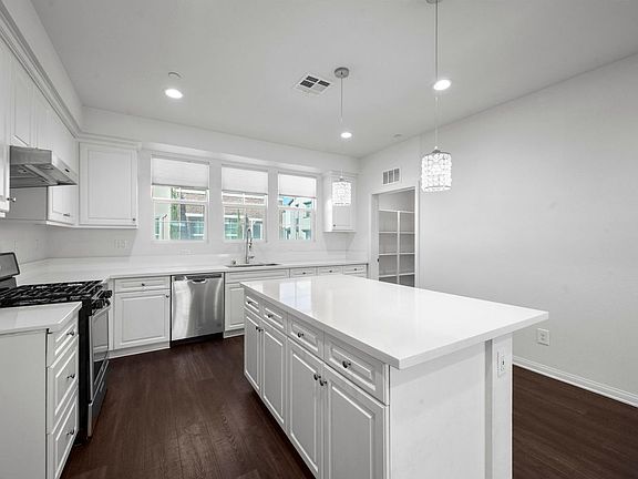4th image of 8887 Orangethorpe Ave