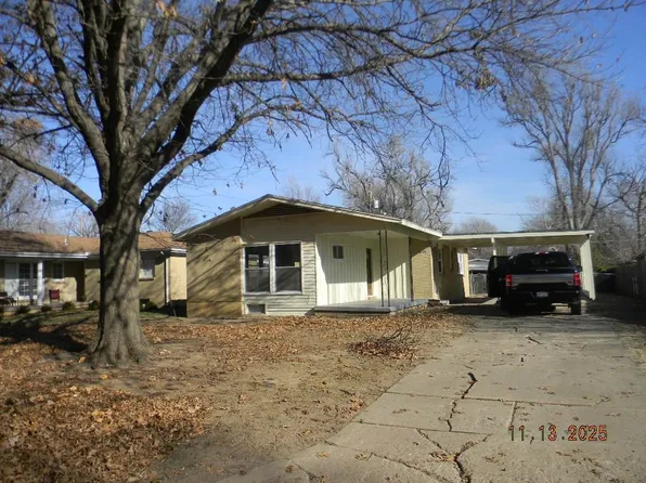 354 N Slade Ave, Haysville, KS 67060