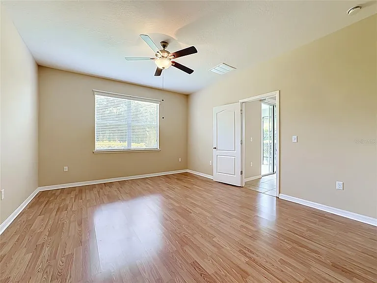 7434 Surrey Pines Dr — Photo 22