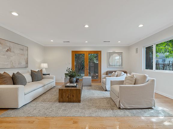 5th image of 5648 1/2 Gentry Ave