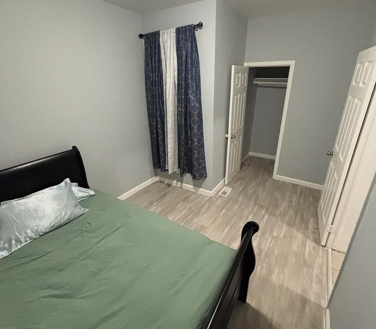 4 bed, 1.0 bath, $2,500 — Photo 2