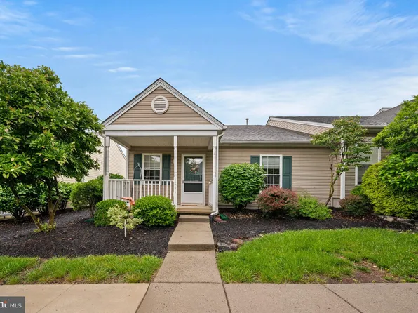 1541 Foresman Dr #125, Pottstown, PA 19464