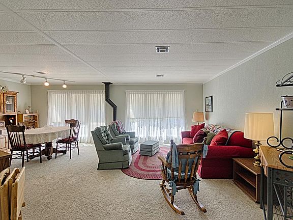 2nd image of 3210 Cliffwood Dr