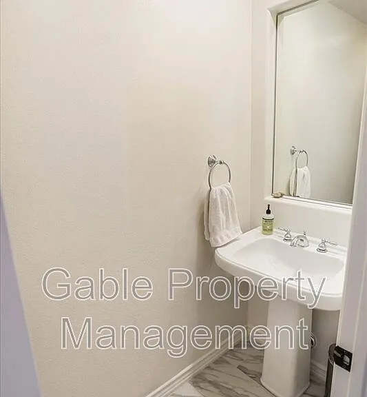 26155 Lone Rock Ct — Photo 10