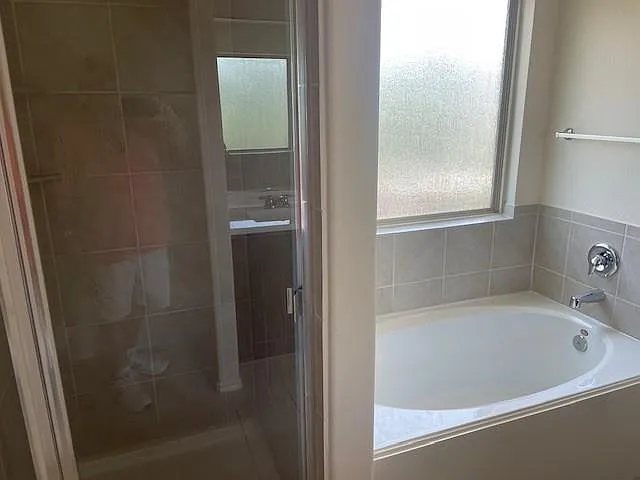 10201 Gertrudis Loop — Photo 16