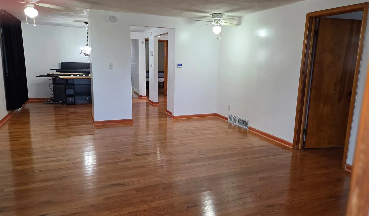 3 bed, 1592 sqft, $2,200 — Photo 3