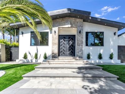 6631 Bellaire Ave, North Hollywood, CA, 91606