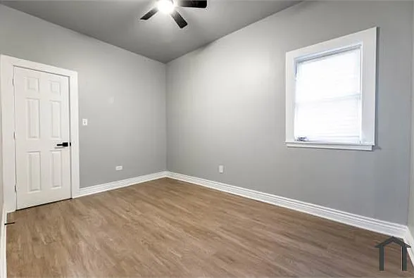 7917 S Ellis Ave — Photo 9
