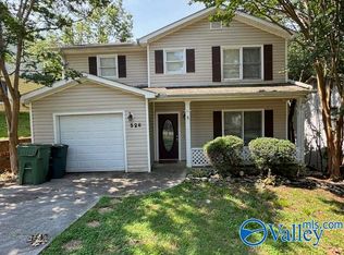 526 Farmingdale Rd SE, Huntsville, AL 35803
