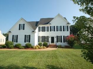 8727 Brays Fork Dr, Glen Allen, VA 23060