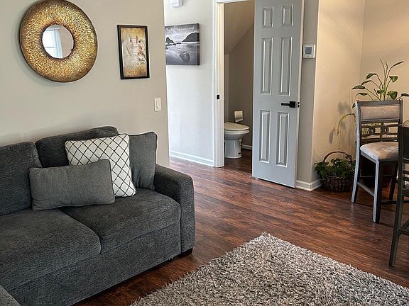 4th image of 3691 Kempsford Field Pl