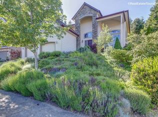 13111 SW Rockingham Dr, Tigard, OR 97223