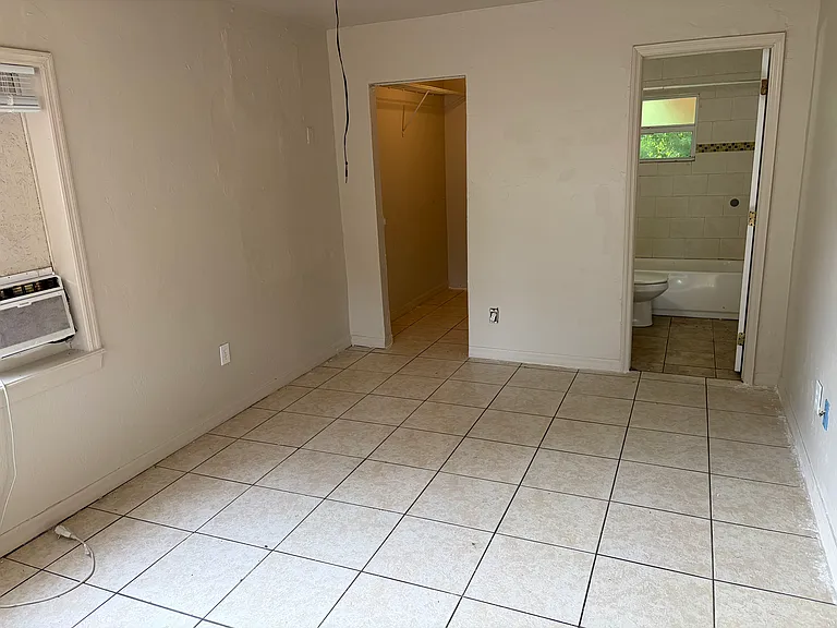 3715 Highland Ave — Photo 6