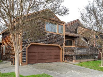 9231 Lakewood Drive, Windsor, CA, 95492