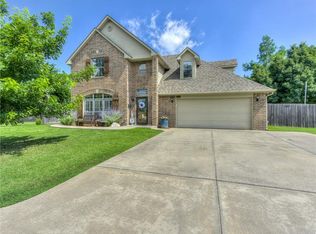 6711 NW 48th St, Bethany, OK 73008