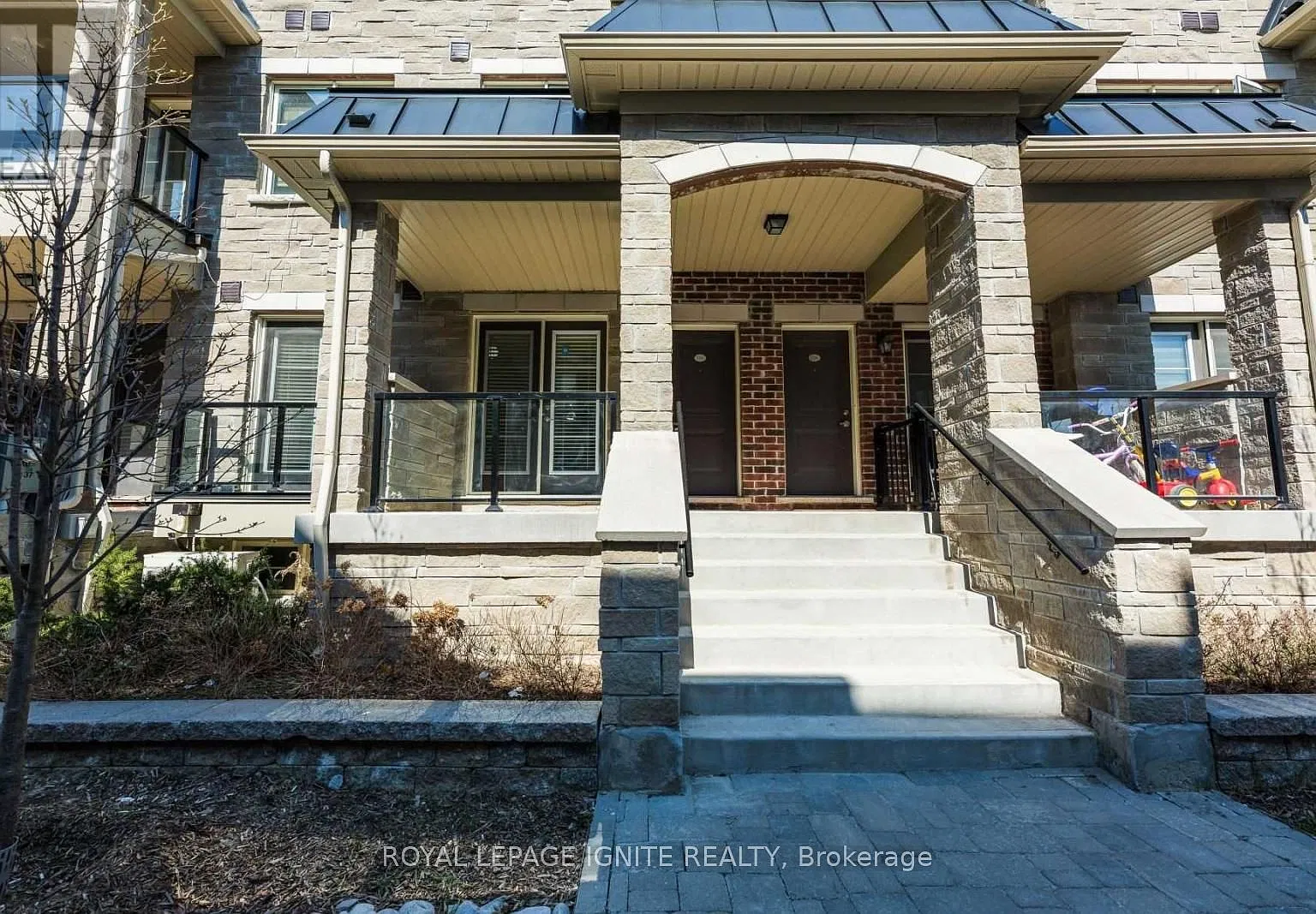 200 Veterans Dr — Photo 3