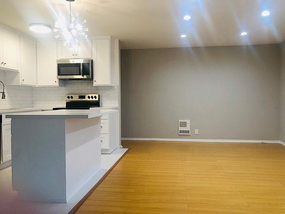 3rd image of 2427 4th St #102