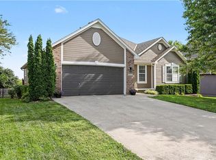 2240 SW Morris Dr, Lees Summit, MO 64082