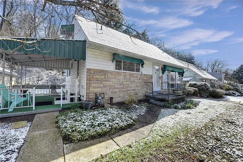 641 Jefferson Rd photo 1