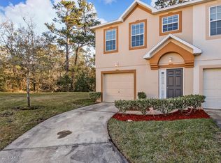 10515 Maidstone Cove Dr, Jacksonville, FL 32218