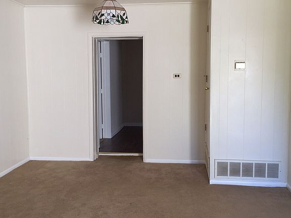 4th image of 9200 Rowland Dr