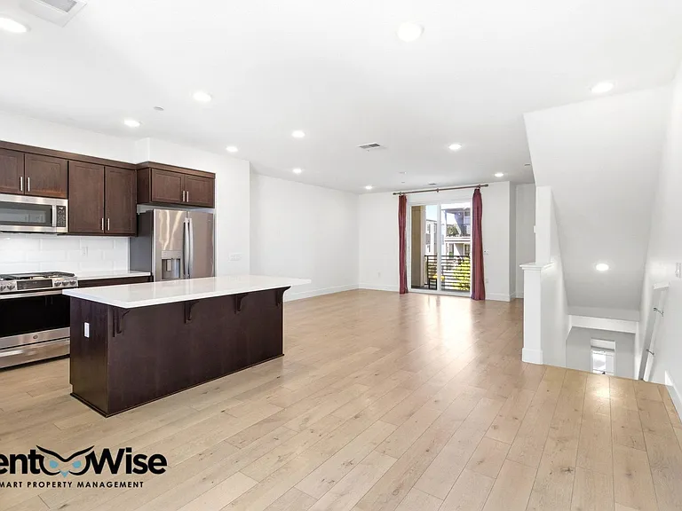 29384 Hub Ln — Photo 9