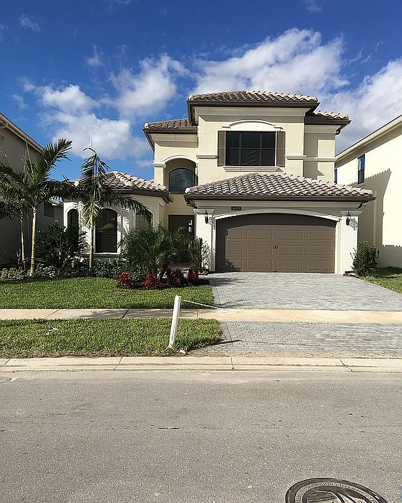 1st image of 16353 Cabernet Dr