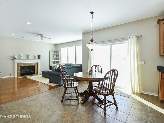 4th image of 849 Galena Dr