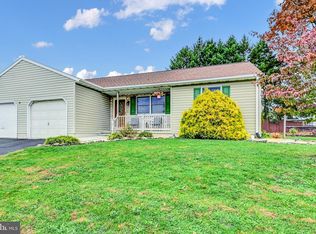 86 Knisley Dr, Hanover, PA 17331